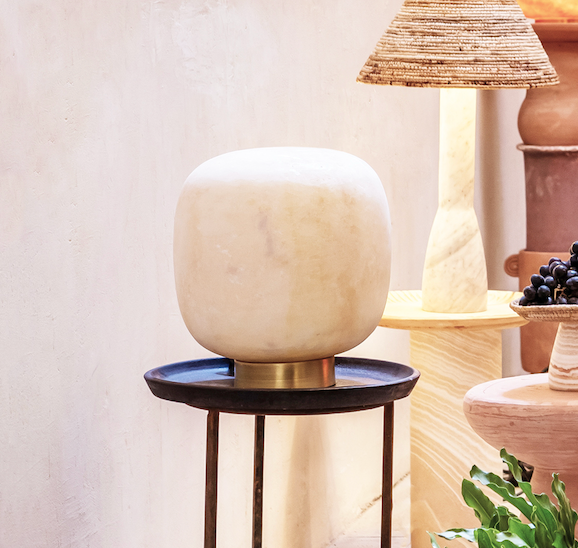 Tabletop Curra - Hand carved Alabaster